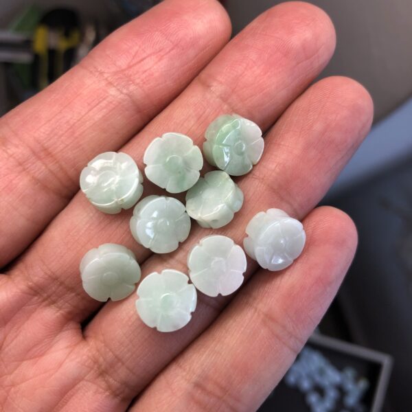 10 pcs / 20 pcs 9mm natural jadeite double-sided flower bead high quality Burmese jade bead - Image 2