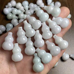 10 pcs gourd shape genuine natural jadeite bead