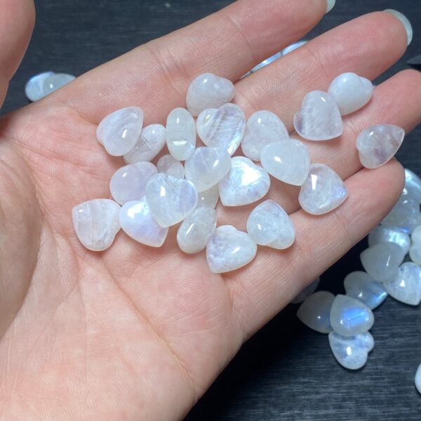 nice heart shape blue light Moonstone bead - Image 3