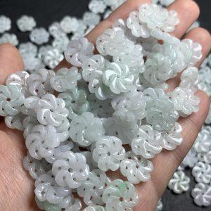 20 pcs / 50 pcs 11 mm flower shape genuine natural jadeite bead