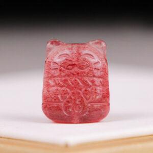 2 pcs / 5 pcs lucky cat shape natural strawberry quartz bead