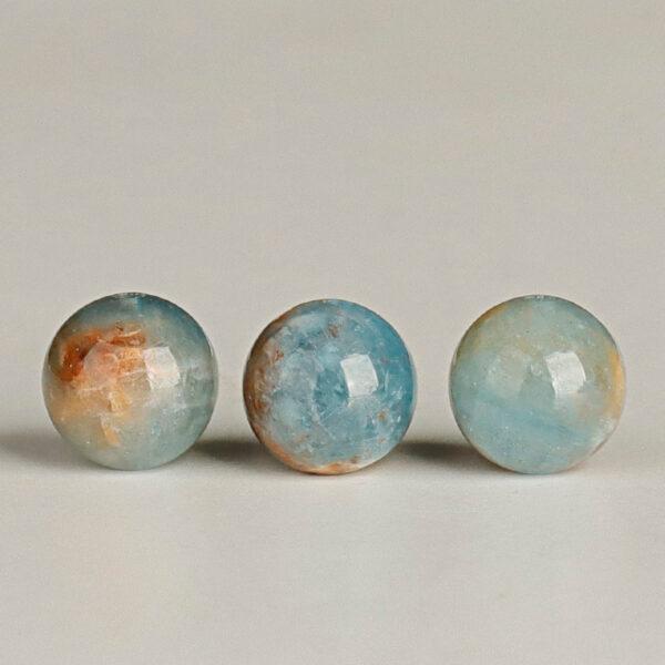 island aquamarine bead, round bead, blue bead, natural bead, genuine bead - Image 2