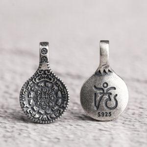 the Eight Diagrams pattern round shape oxidized s925 sterling silver charm