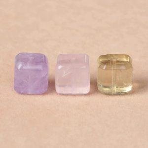 5-piece simple cube-shaped natural quartz bead