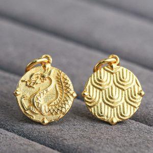 Gild S925 Sterling Silver Round Pendant with Dragon Pattern, Jewelry Accessories