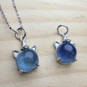 Natural Aquamarine Round Cat Head Pendant with Silver Clasp