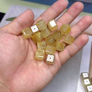 5-pieces Natural Golden Rutilated Quartz Cube Spacer Bead