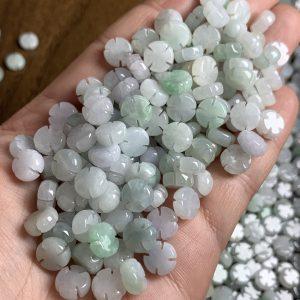 30-Pieces AAA Icy Natural Jadeite Flower Shape Flat Round Bead